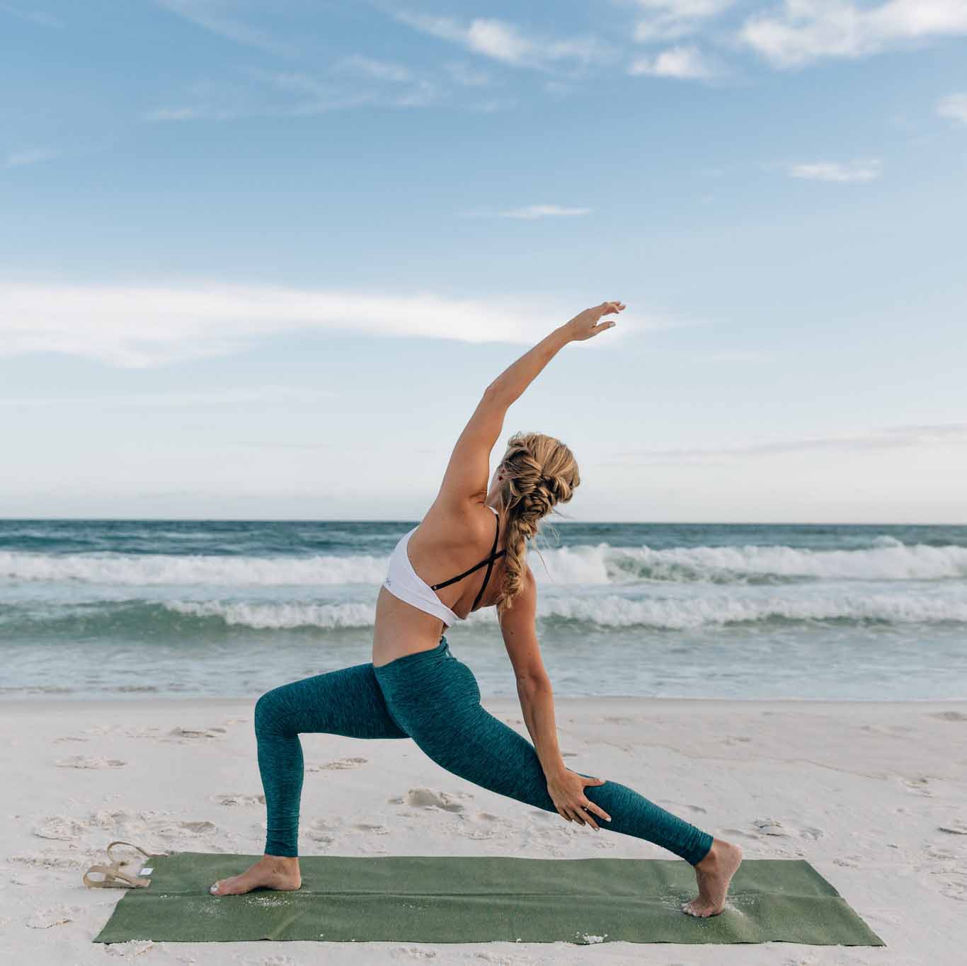 Ultralight 4.0 Folding Travel Yoga Mat - Yogo - The Track and Field Store