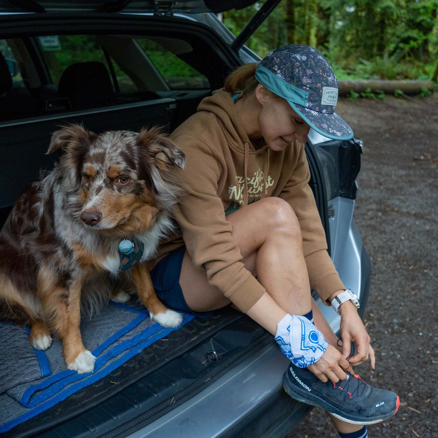 Long Haul Cap - Wildflowers - Territory Run Co. - The Track and Field Store