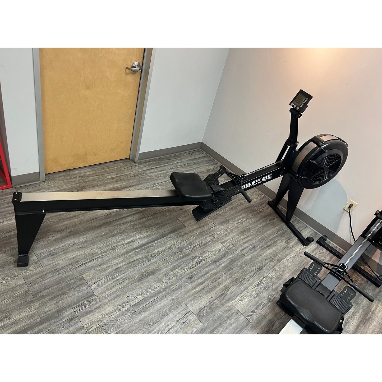 Air Rowing Machine ELITE w/ Monitor - SFE - The Track and Field Store