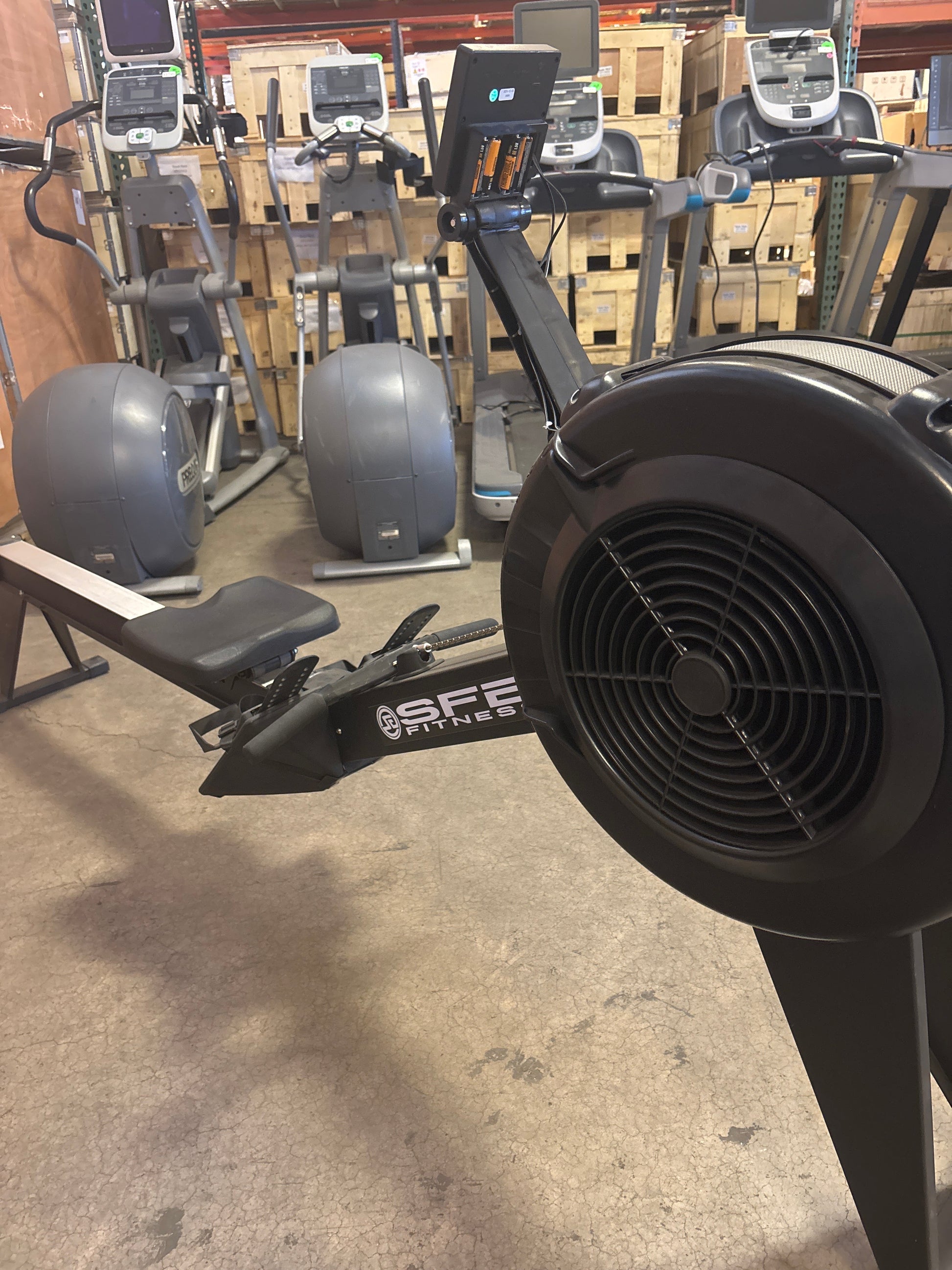 Air Rowing Machine ELITE w/ Monitor - SFE - The Track and Field Store