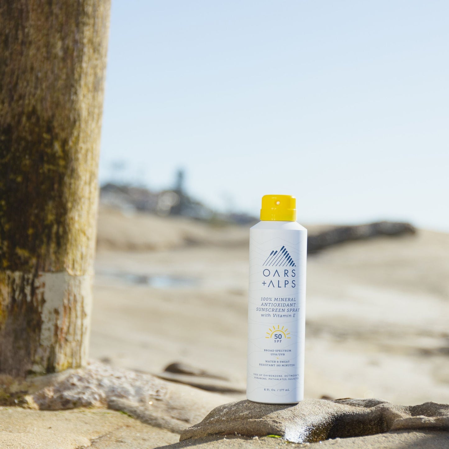 100% Mineral Antioxidant Sunscreen Spray with SPF 50 - Oars + Alps - The Track and Field Store