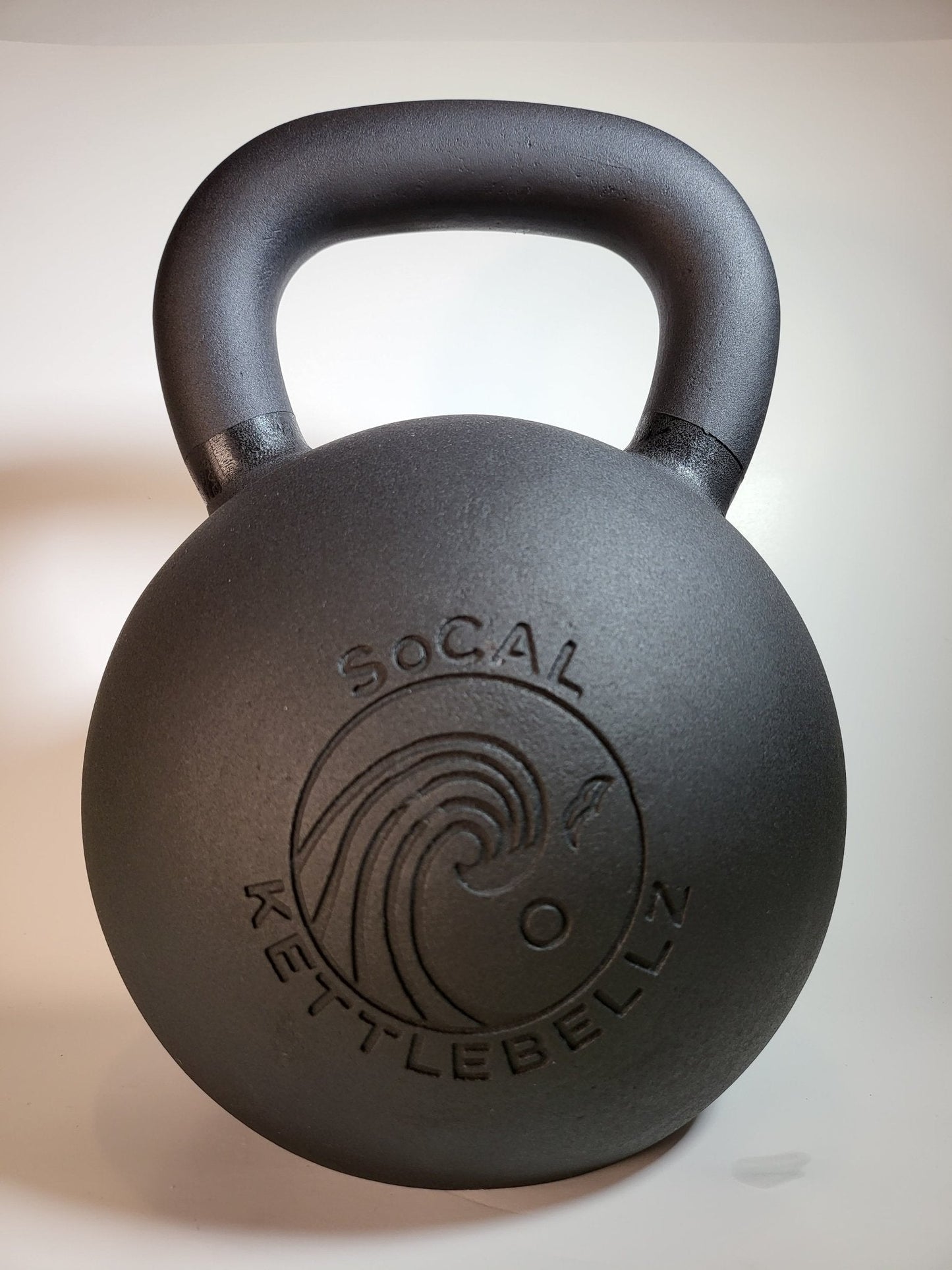 48 kg (106 lb) Powder-Coated Cast-Iron Kettlebell – Black | SoCal Kettlebellz SoCal Kettlebellz
