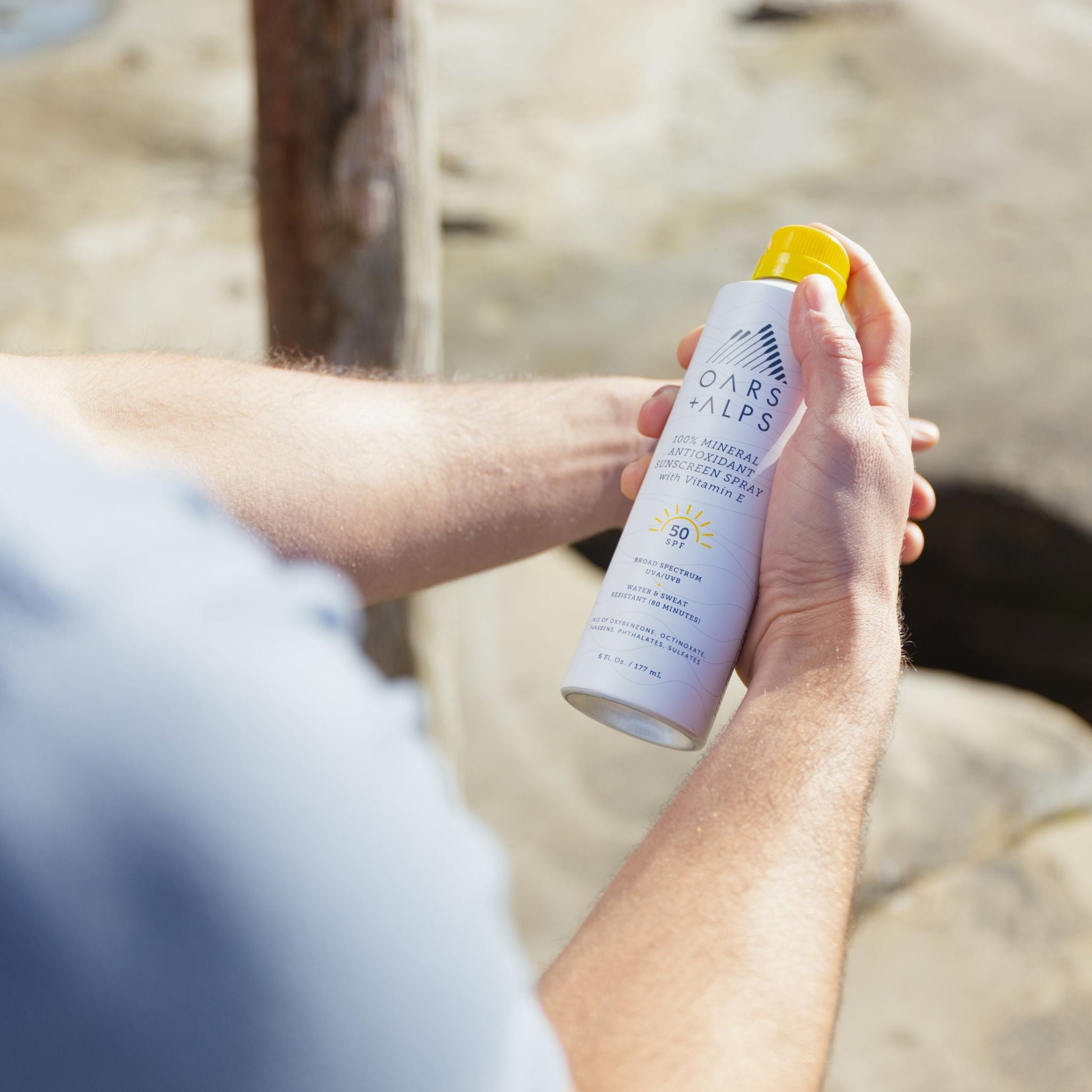 100% Mineral Antioxidant Sunscreen Spray with SPF 50 - Oars + Alps - The Track and Field Store