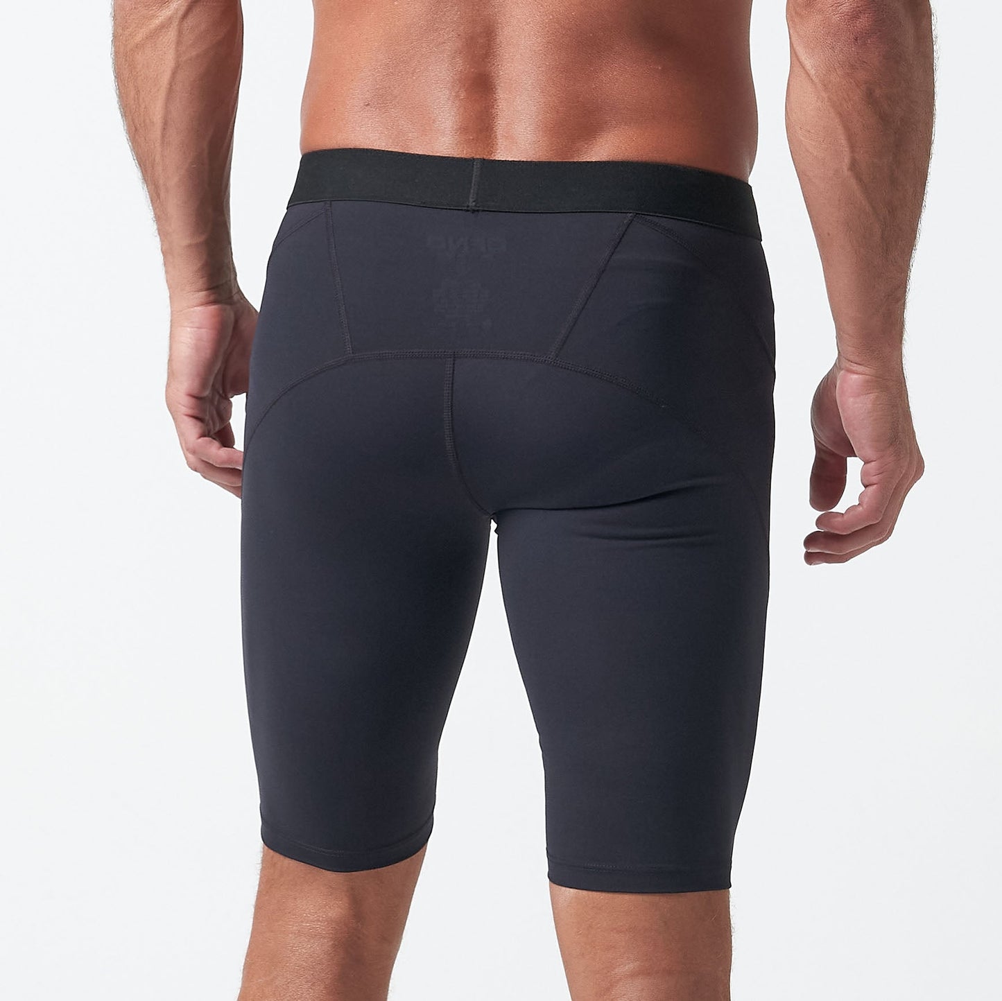 ACTIVE Ax COMPRESSION SHORTS DFND
