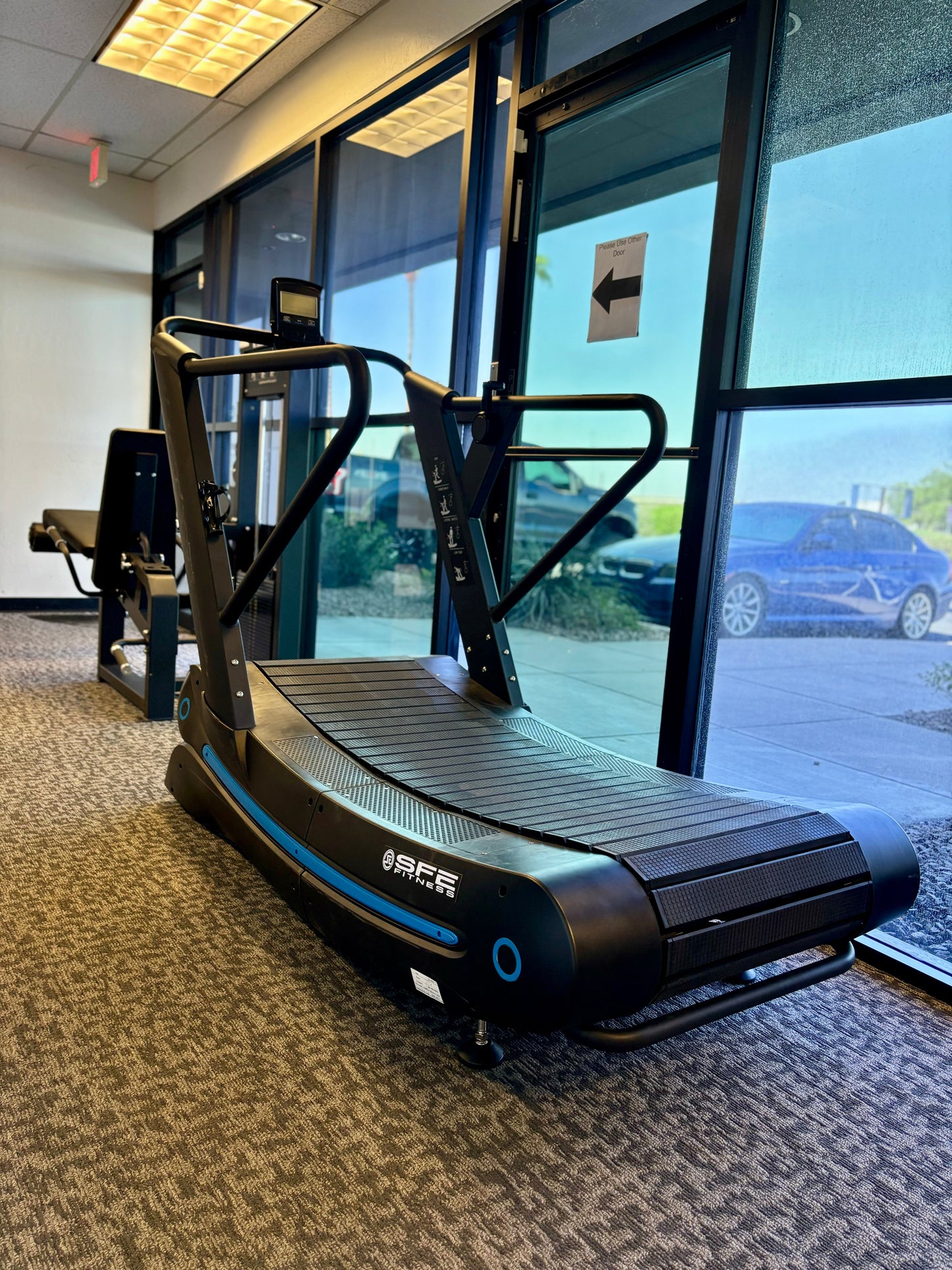 Air Runner Pro Curved Treadmill - SFE - The Track and Field Store