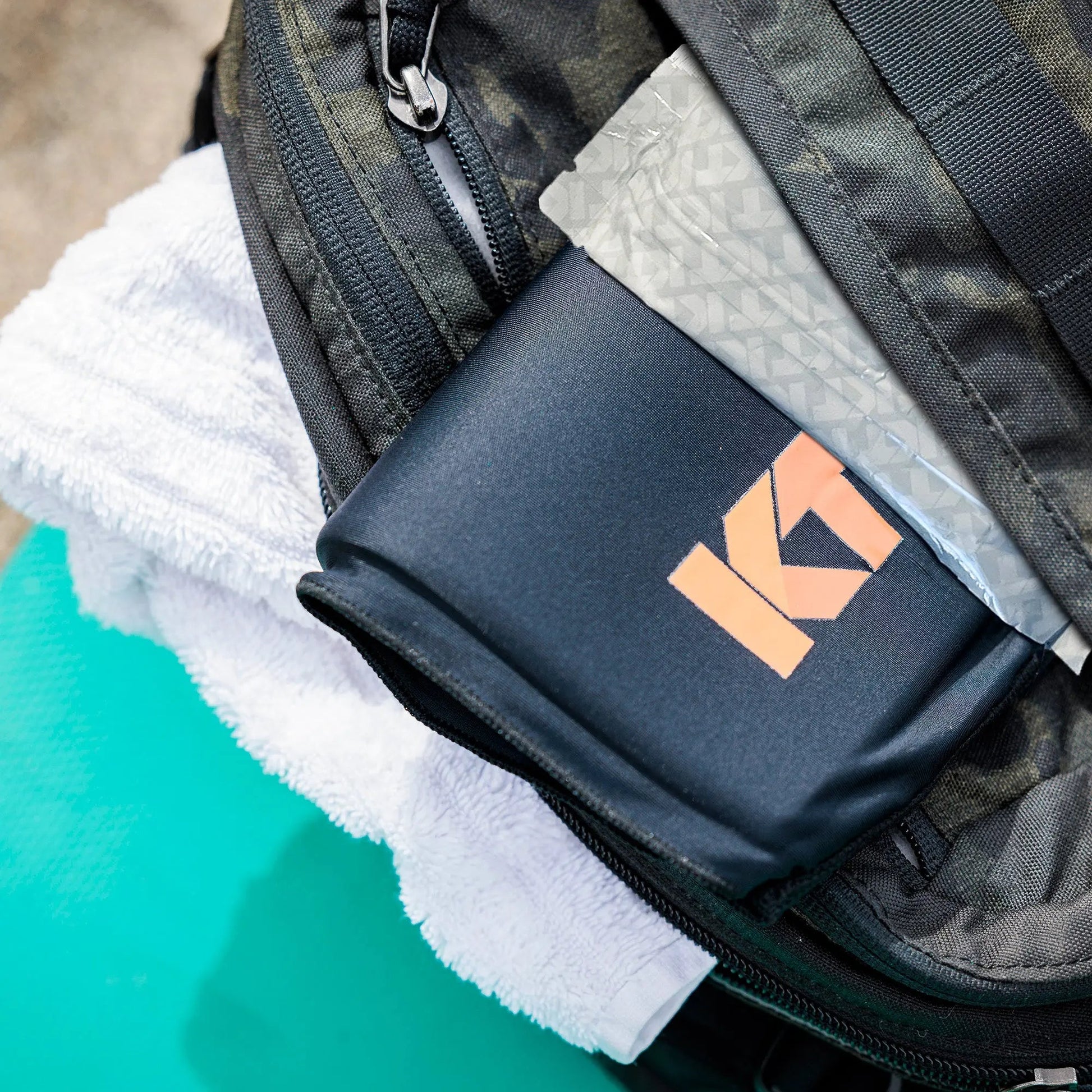 KT Health Ice Sleeve - The Track and Field Store