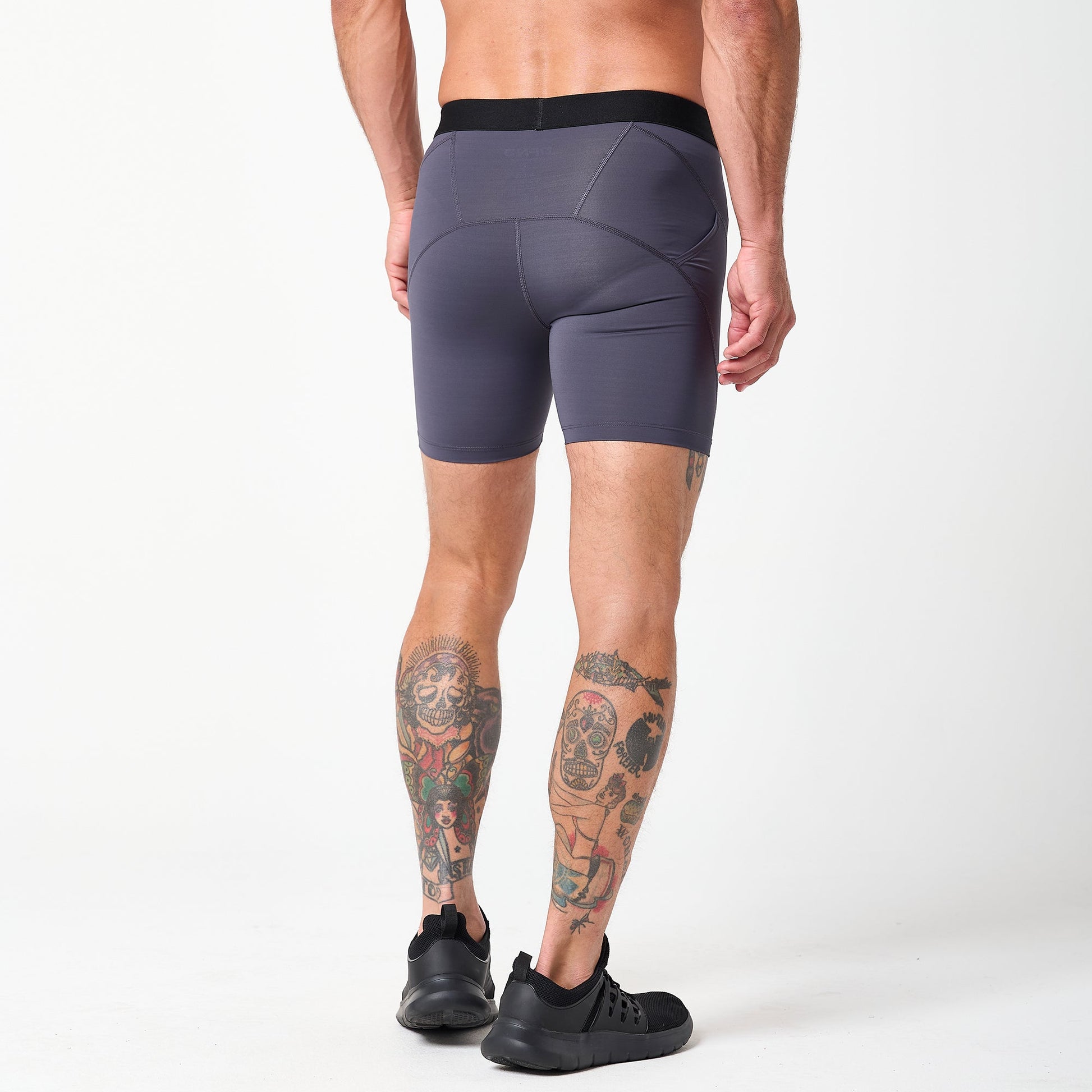 ACTIVE Ax COMPRESSION SHORTS 5" DFND