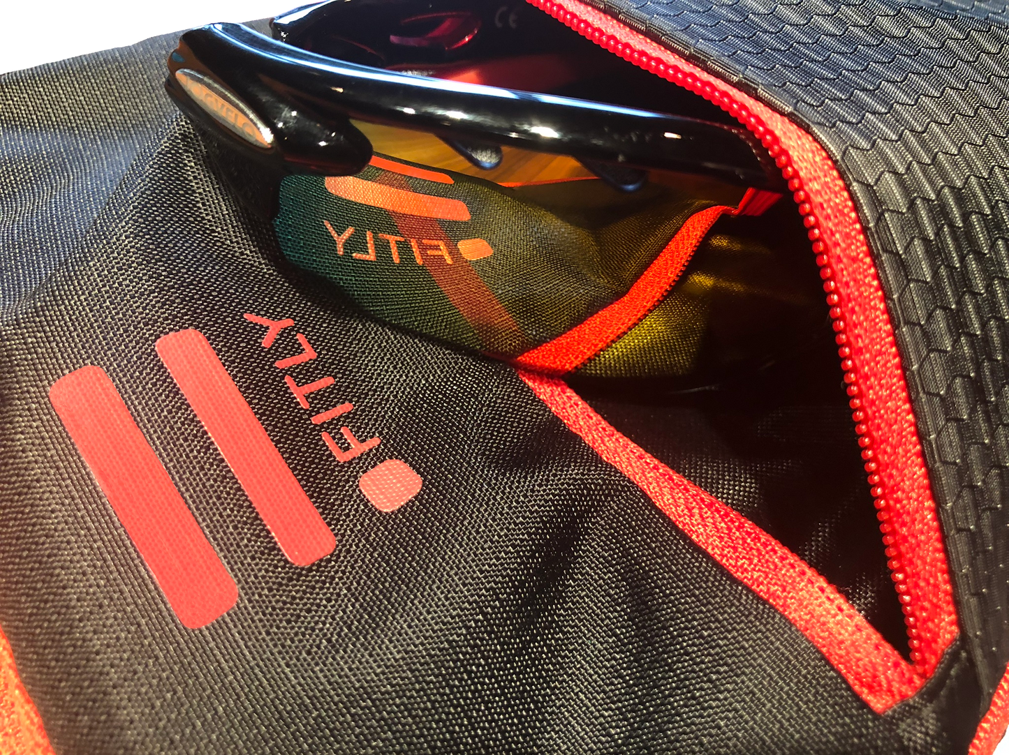 FITLY Sub90 - Hydro Running Pack - Coral Red - The Track and Field Store