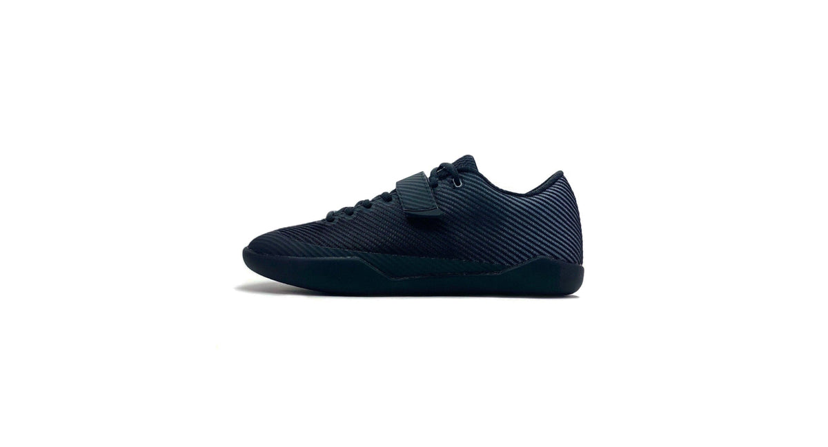 Velaasa Revolution: Throwing Shoe in Black