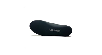 Velaasa Stones: Throwing Shoe in Black
