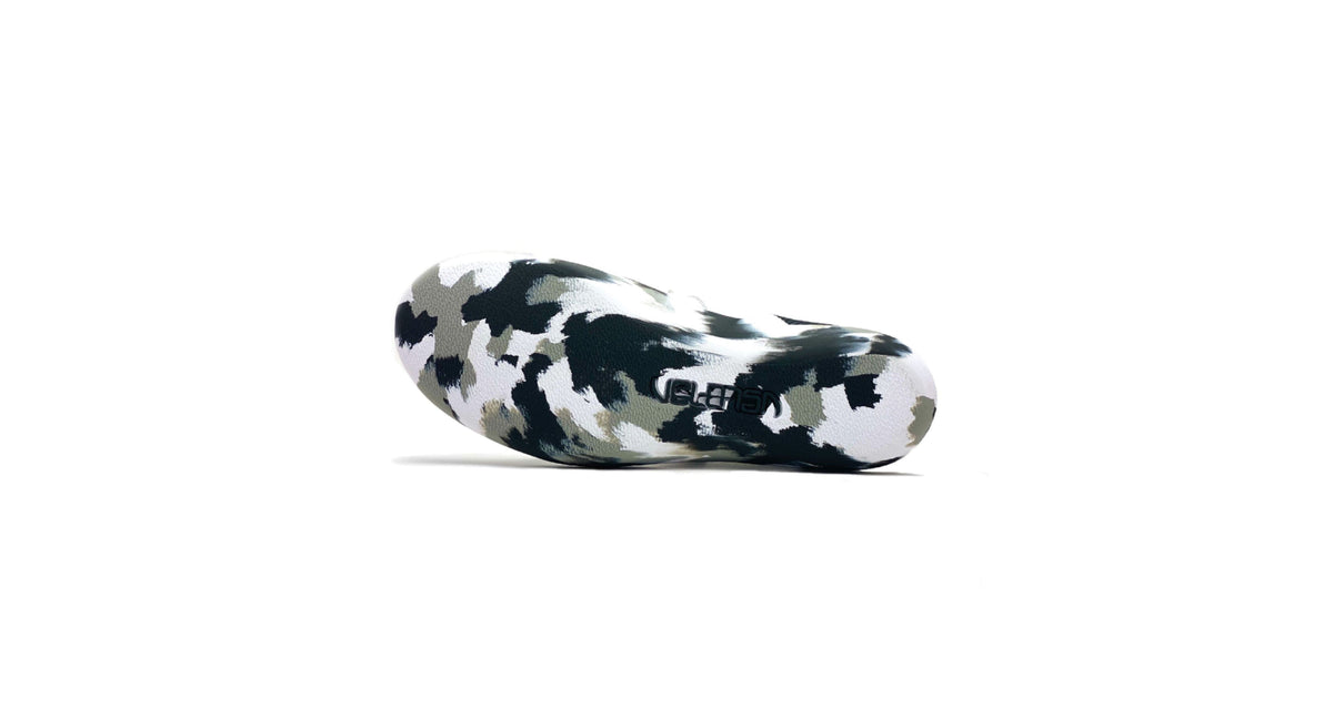 Velaasa Stones: Throwing Shoe in Snow Camo