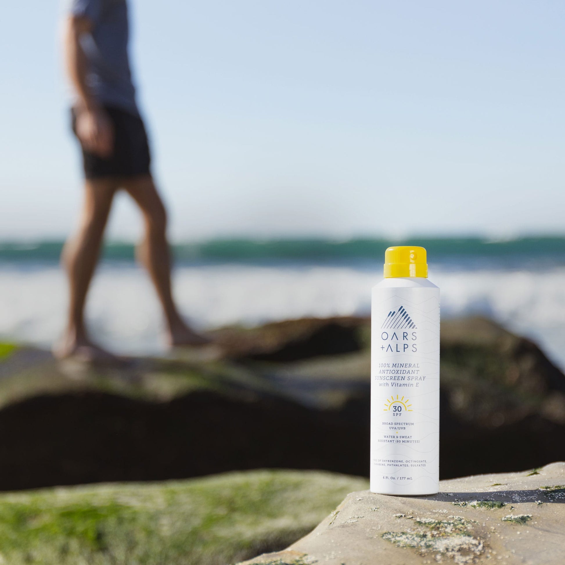 100% Mineral Antioxidant Sunscreen Spray with SPF 30 - Oars + Alps - The Track and Field Store