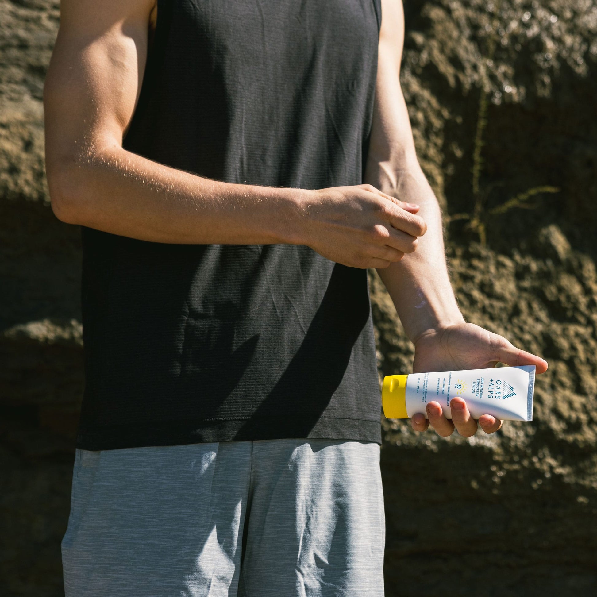 100% Mineral Sunscreen Lotion with SPF 30 - Oars + Alps - The Track and Field Store