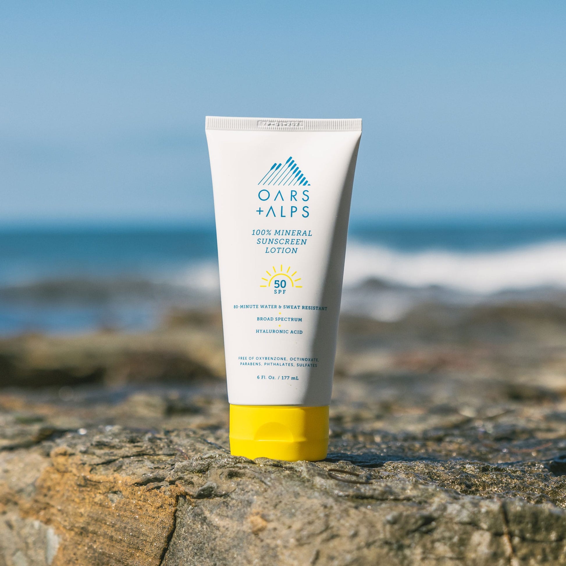 100% Mineral Sunscreen Lotion with SPF 50 - Oars + Alps - The Track and Field Store